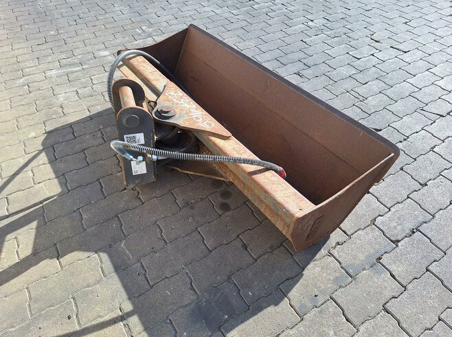 Rädlinger Grabenräumlöffel schwenkbar 1200 mm