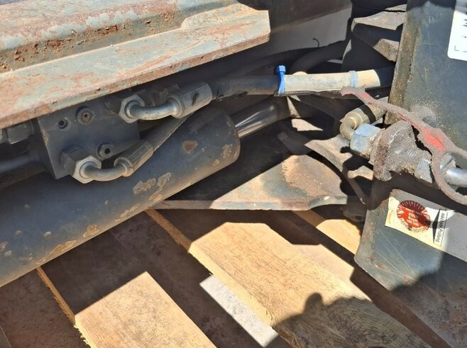 Rädlinger Grabenräumlöffel schwenkbar 1400 mm