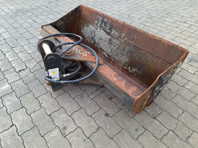 Rädlinger Grabenräumlöffel schwenkbar 1400 mm
