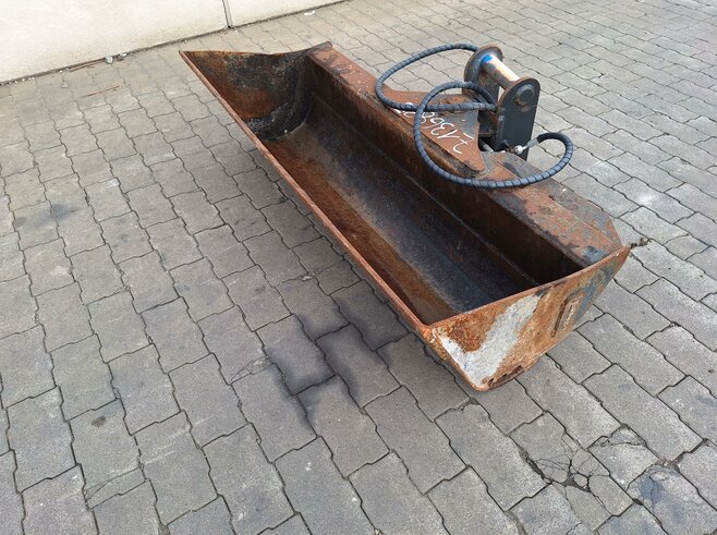 Rädlinger Grabenräumlöffel schwenkbar 1400 mm