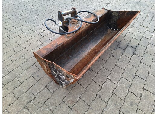Rädlinger Grabenräumlöffel schwenkbar 1400 mm