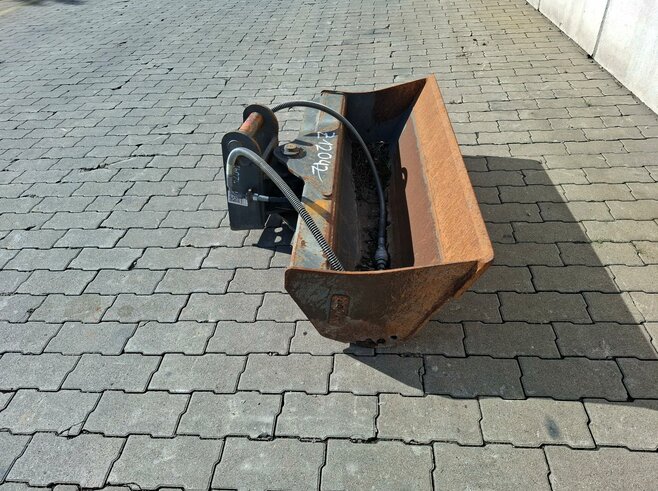 Rädlinger Grabenräumlöffel schwenkbar 1200 mm KGL03H-1200