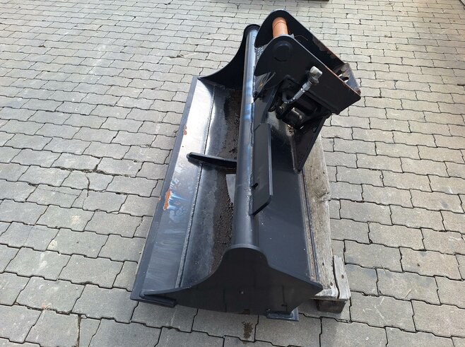 Grabenräumlöffel schwenkbar 1400mm