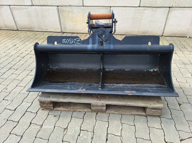 Grabenräumlöffel schwenkbar 1400mm