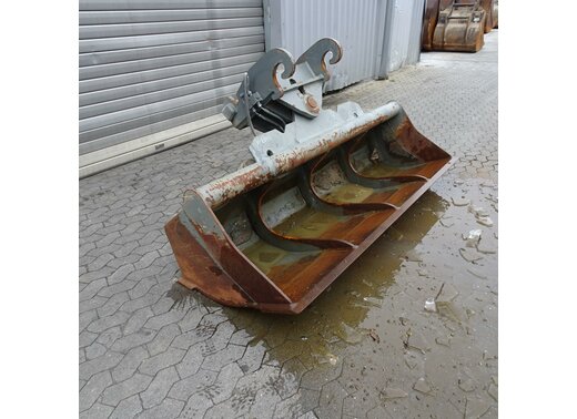 Reschkatec Grabenräumlöffel schwenkbar 2500mm, CW30 Aufnahme