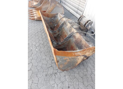 Baumaschinentechnik Grabenräumlöffel schwenkbar 2000mm, SW2Q Aufnahme