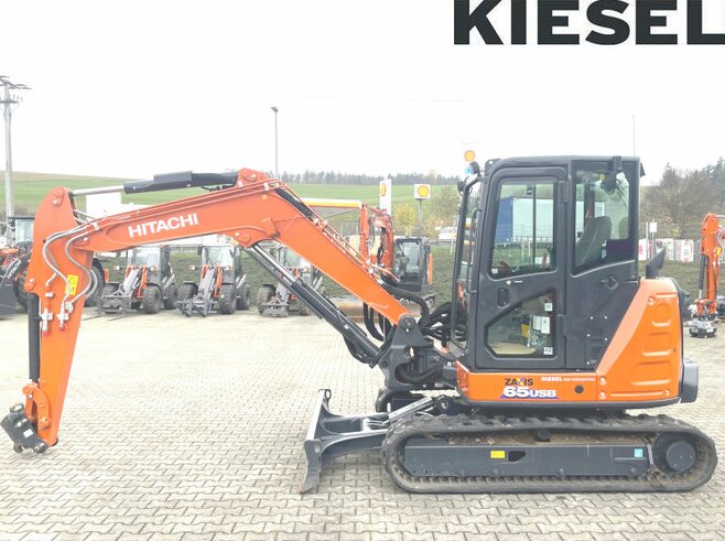 Hitachi ZX65USB-6