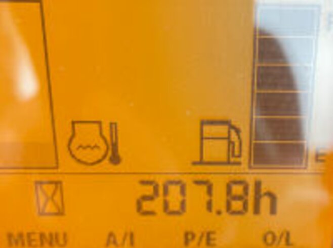 Hitachi ZX65USB-6