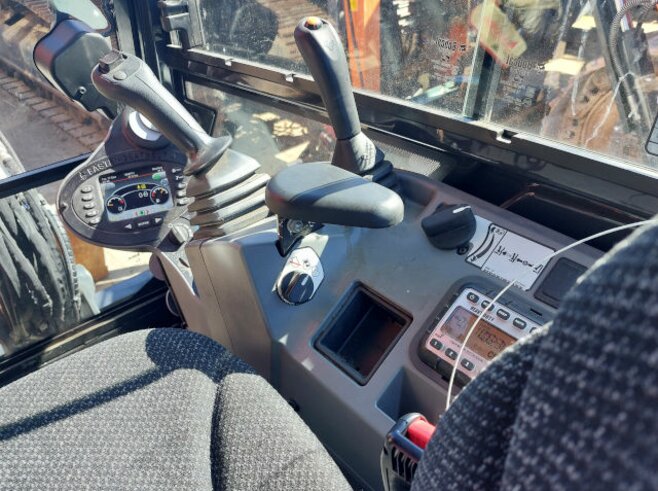 Bobcat E27