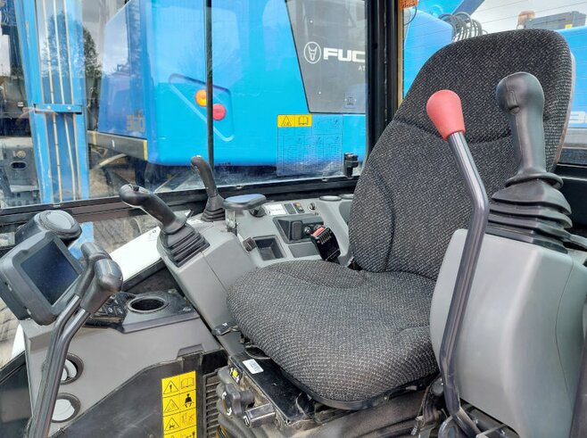 Bobcat E60