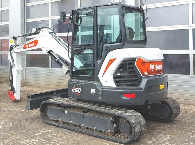Bobcat E60