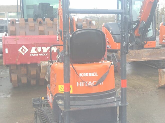 Hitachi ZX10U-6