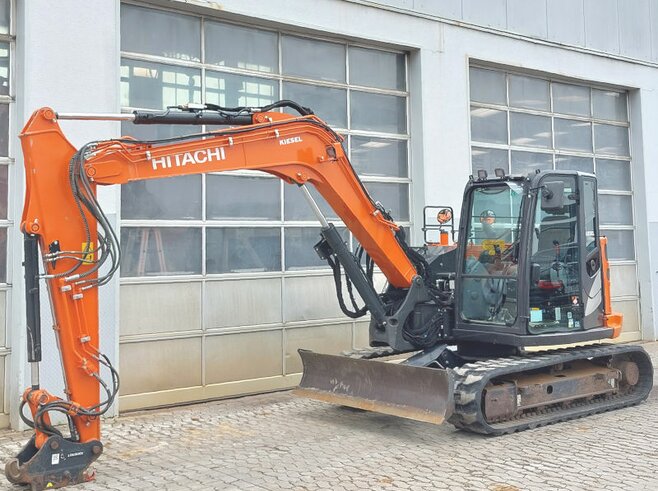 Hitachi ZX85USB-6