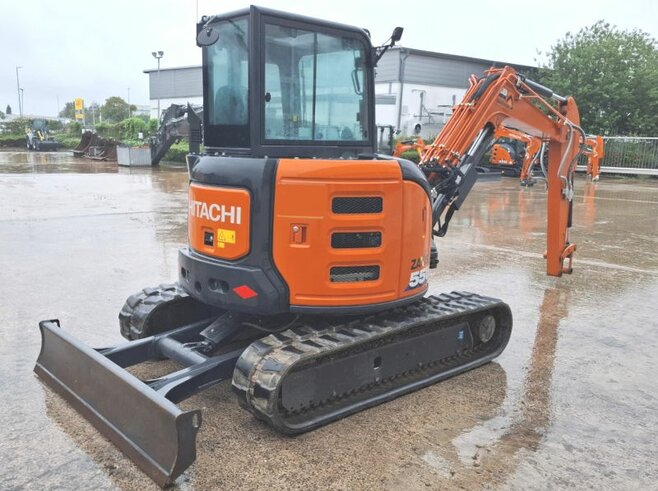 Hitachi ZX55U-6