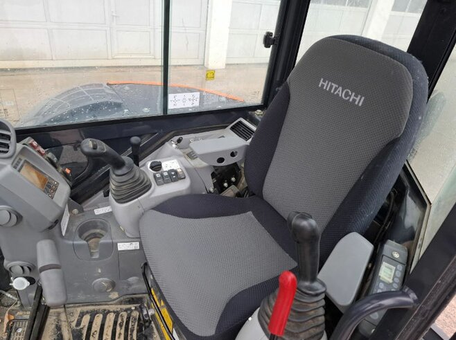 Hitachi ZX55U-6