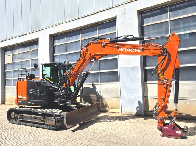 Hitachi ZX85USB-6
