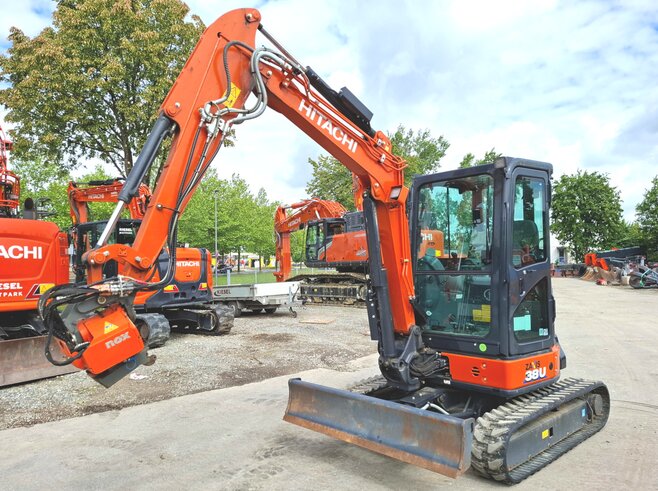 Hitachi ZX38U-6