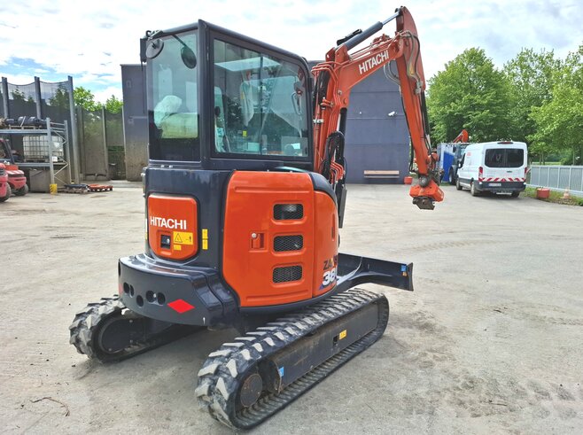 Hitachi ZX38U-6