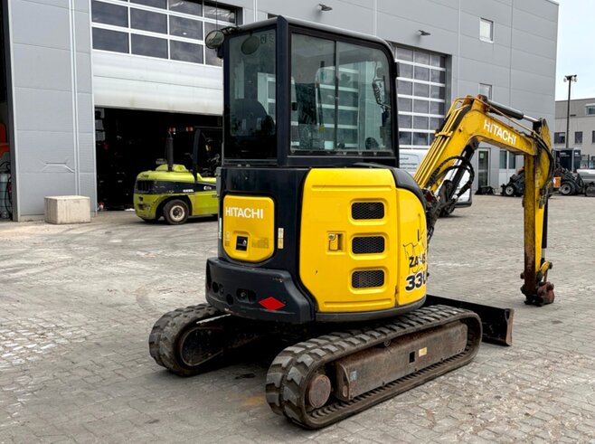 Hitachi ZX33U-5