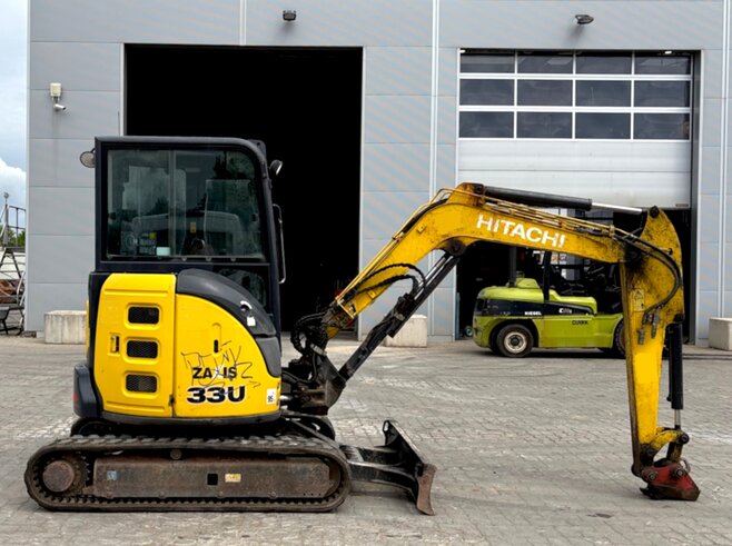 Hitachi ZX33U-5