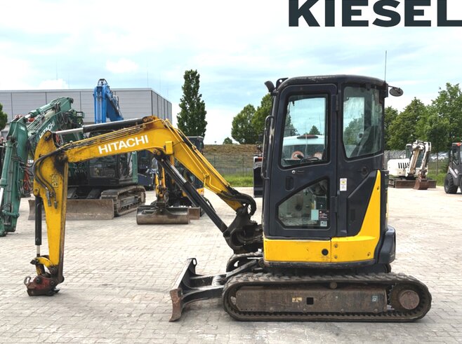Hitachi ZX33U-5