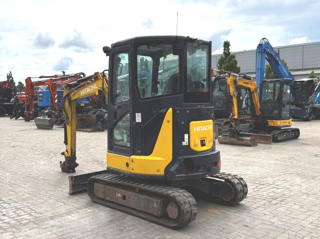 Hitachi ZX33U-5