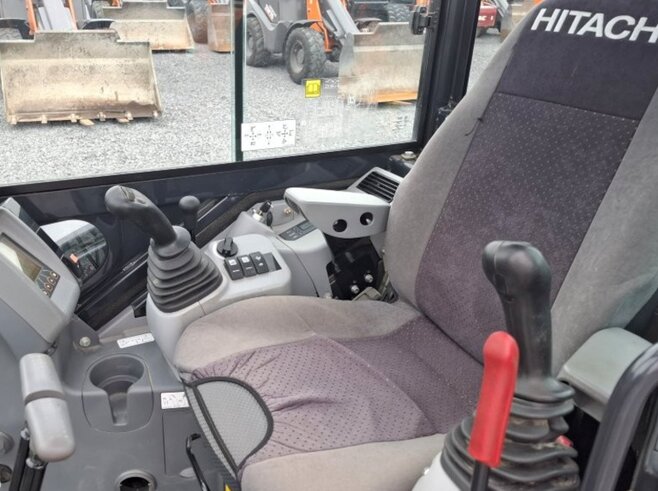 Hitachi ZX38U-6