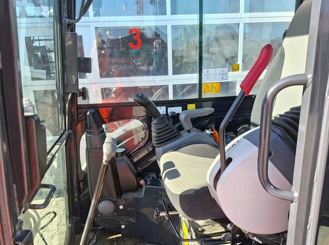 Hitachi ZX26U-6