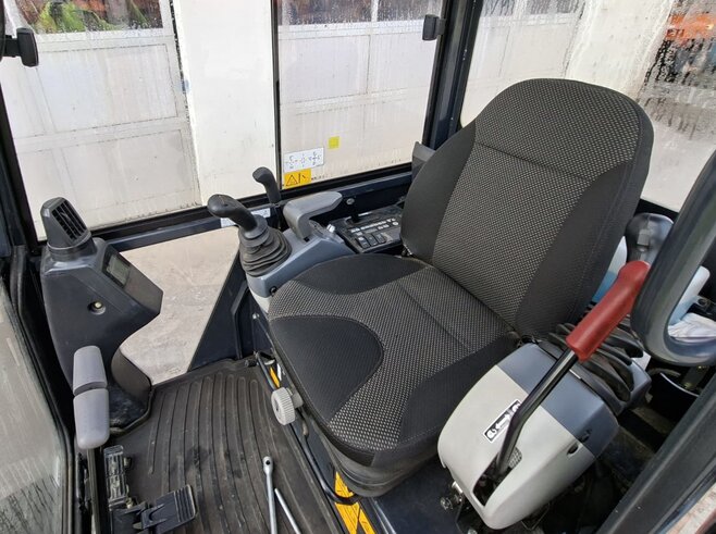 Hitachi ZX19U-6
