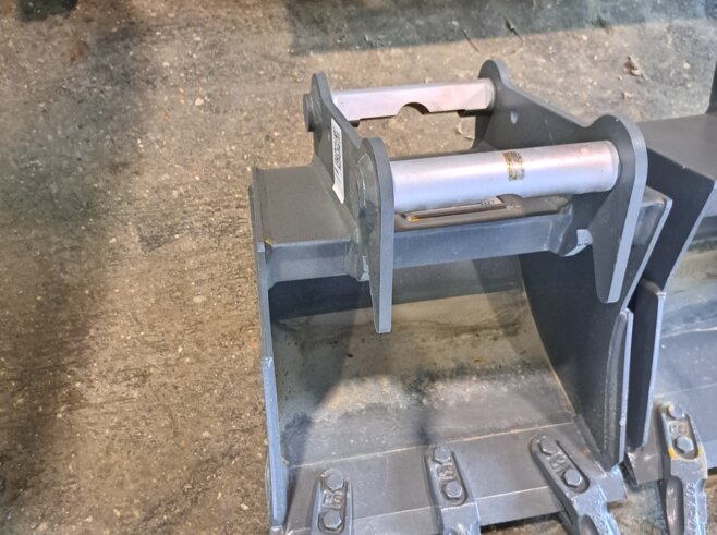 ZFE Tieflöffel 400mm