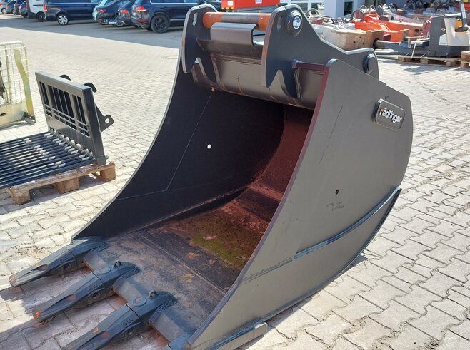 Rädlinger Tieflöffel 1200mm