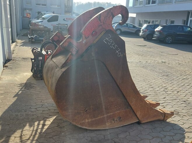 Caterpillar Tieflöffel 1200mm