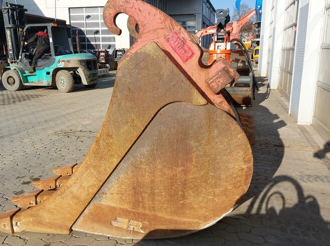 Caterpillar Tieflöffel 1200mm