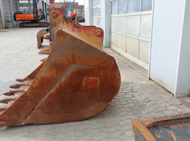 Reschke Tieflöffel 1800mm