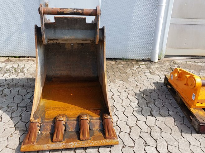 Henle Tieflöffel 850mm