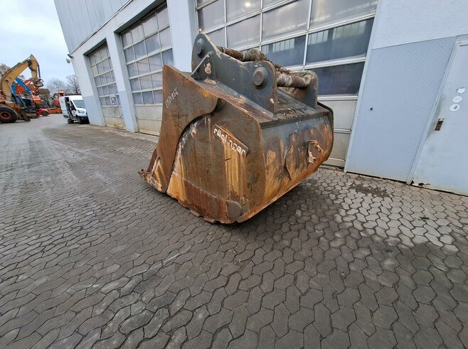 Rädlinger Tieflöffel 2000mm