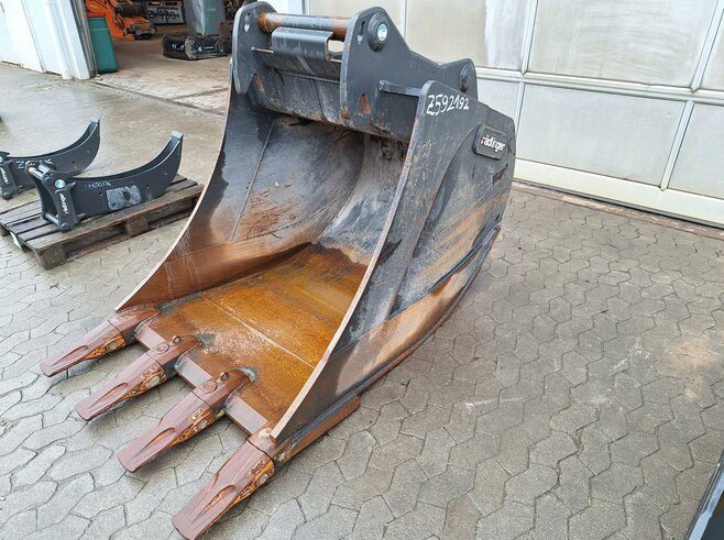 Rädlinger Tieflöffel 1200mm