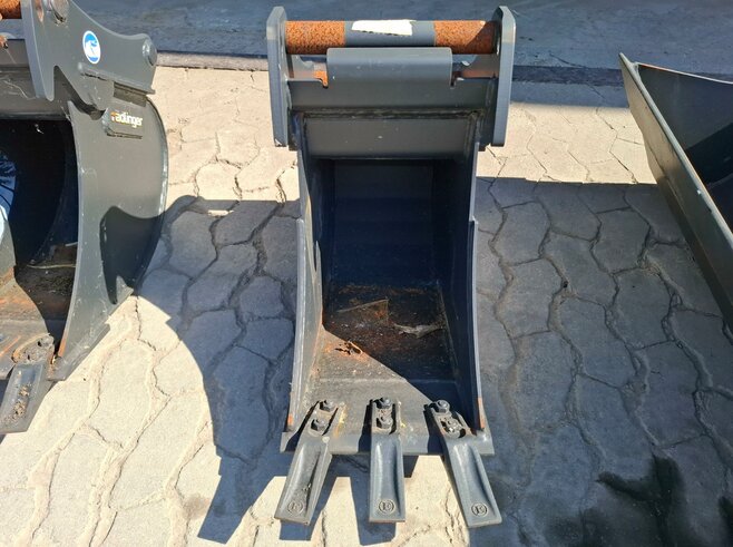Rädlinger Tieflöffel 300mm KTL03-300