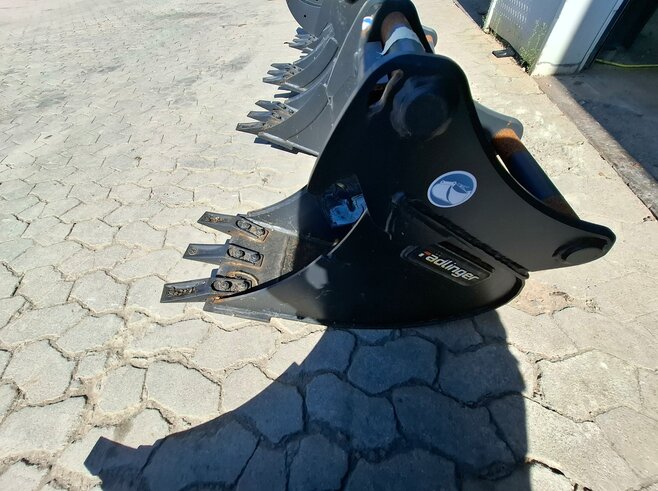 Rädlinger Tieflöffel 300mm KTL03-300