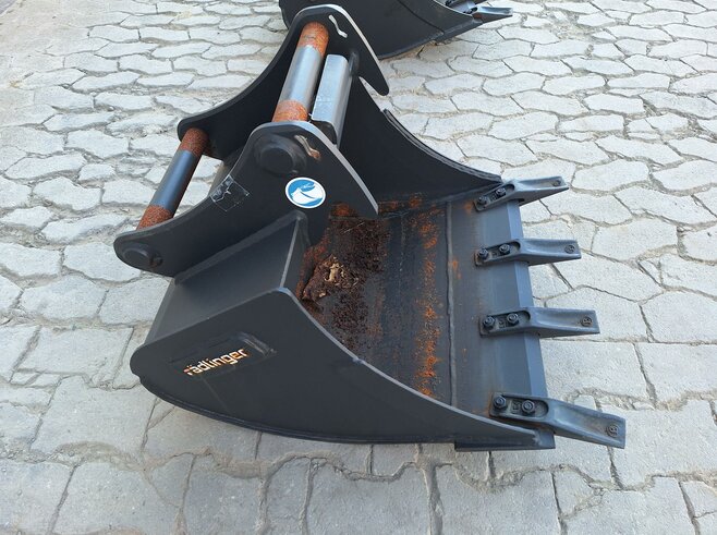 Rädlinger Tieflöffel 600 mm KTL03-600