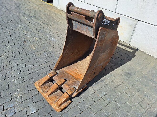 Baumgärtner Tieflöffel 600 mm