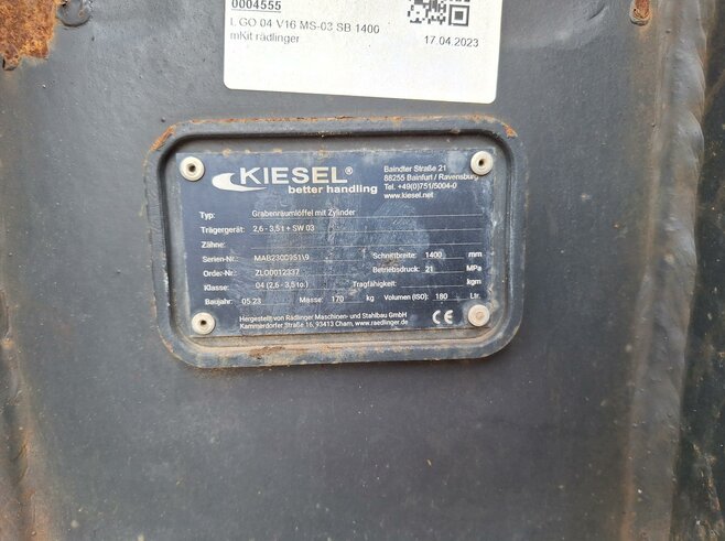 Rädlinger Grabenräumlöffel schwenkbar 1400 mm