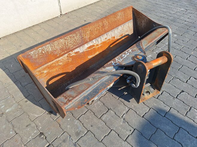 Rädlinger Grabenräumlöffel schwenkbar 1400 mm