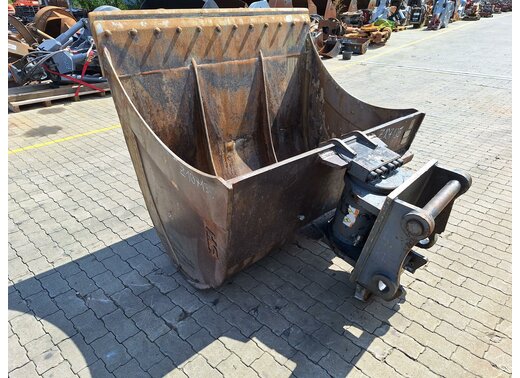 BSG Schwenktieflöffel 1800mm