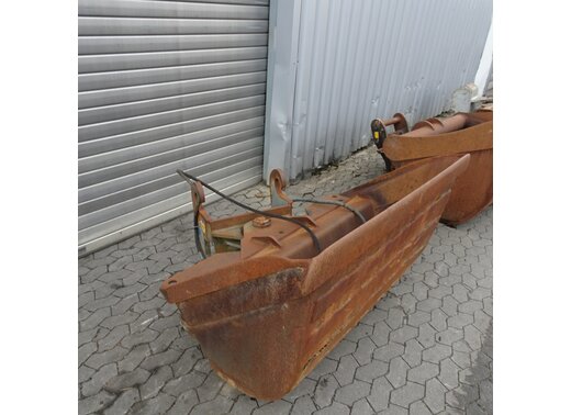 KSW Grabenräumlöffel schwenkbar 1700mm CW40