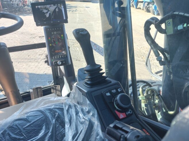 Atlas 165W