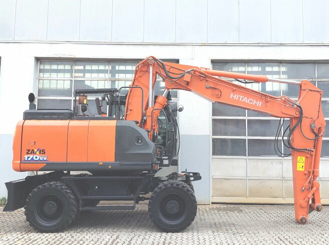 Hitachi ZX170W-6