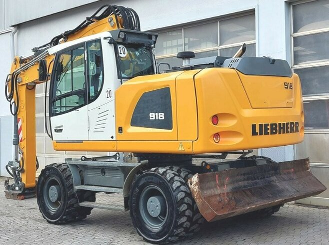 Liebherr A918