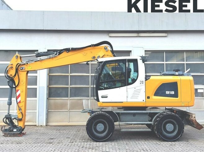 Liebherr A918