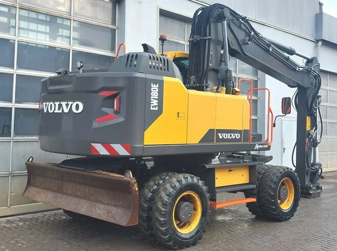 Volvo EW180E